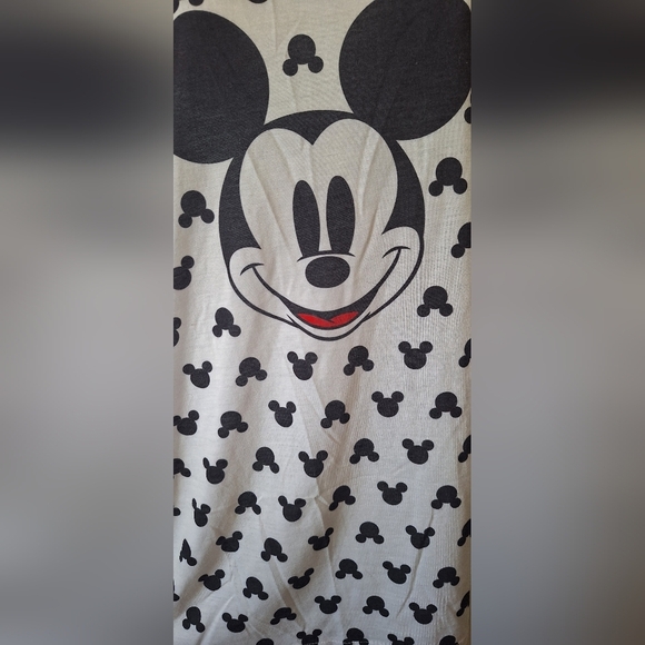 Disney Long Sleeve Lounge Top Sz XX-L Plus Size Mickey Mouse Fall - Picture 2 of 3